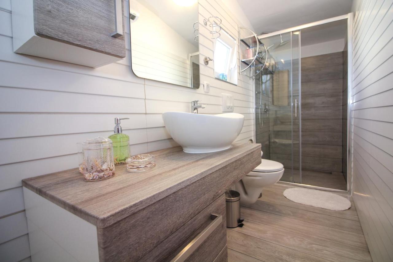 Seaside House For Families With Children Kanica, Rogoznica - 16304 المظهر الخارجي الصورة